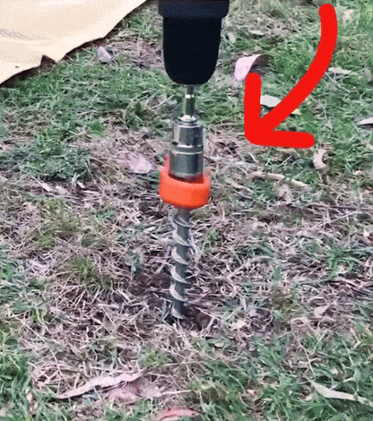 "Skrubare stålpløkker i sæt af 12, med riflet overflade, nem installation, og stormsikker stabilitet til campingbrug."