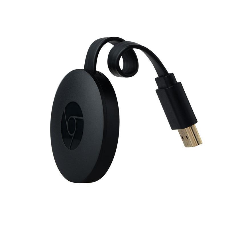 "Sort Chromecast med HDMI-port til 1080p HD streaming; kompakt design, perfekt til stueindretning, trådløs forbindelse."
