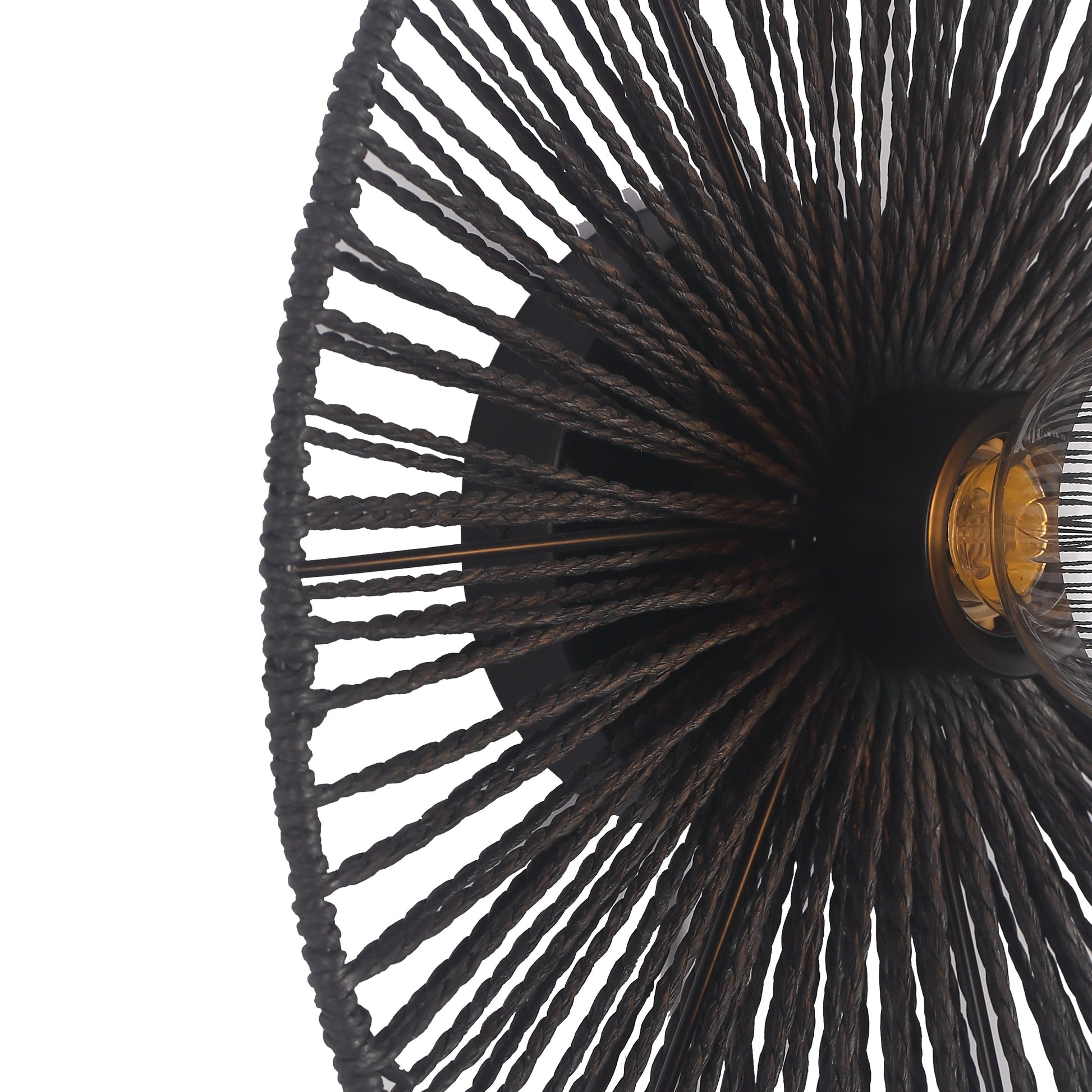 "Sort Ø40 væglampe med rund form skaber stemningsfuldt lys; lavet af flettet papirrebs materiale for et naturligt look."