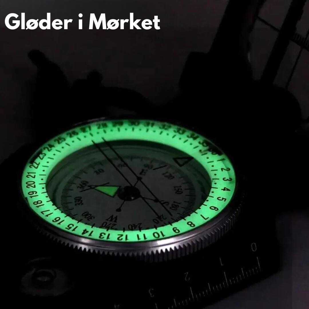 "Sort robust militærkompas i zinklegering med bæresnor, væskefyldt for præcise målinger og let transportabelt design."