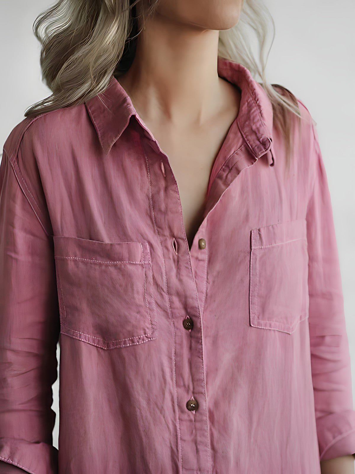 Stilfuld blå og grøn Kaya jumpsuit til kvinder, elegant design med lange ærmer og komfortabel pasform til enhver lejlighed.