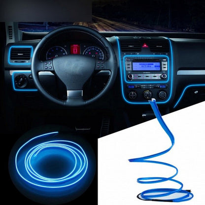 "Stilfuldt LED stemningslys til bilinteriør, elegant lys i forskellige farver, skaber luksuriøs atmosfære i køretøjet."