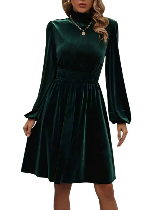 "Turtleneck velour kjole, lanterneærmer, elegant rullekrave, efterårs- og vintermode til kvinder"