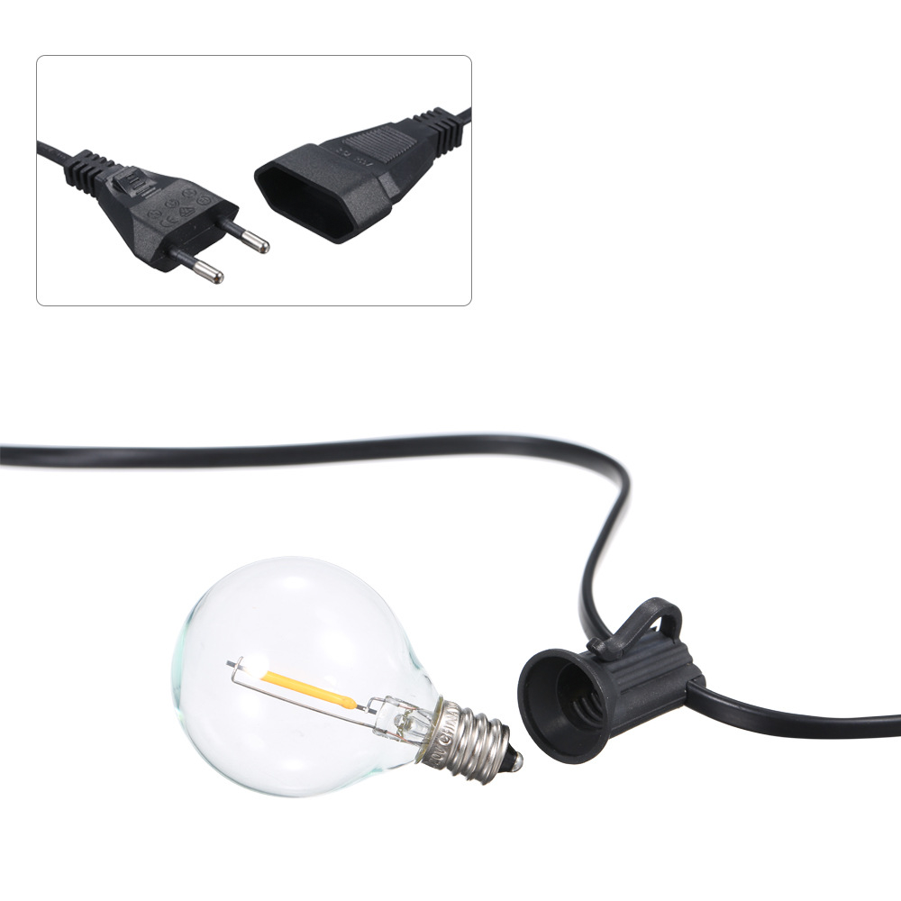 "TwinkleTrail udendørs lyskæder med vandtætte LED-lys, velegnet til have, der skaber varm og indbydende atmosfære."