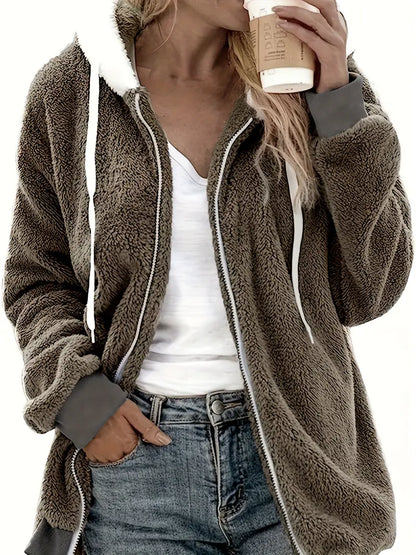 "Ultra blød teddy fleecejakke til damer i grå, oversized pasform, stilfuld og komfortabel med praktiske sidelommer."