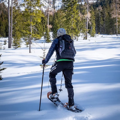 "Vandtætte, justerbare gamacher i sort polyester for optimal benbeskyttelse til udendørs eventyr i alle vejrforhold."